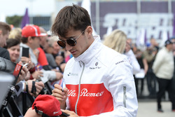 Charles Leclerc, Sauber alla sessione autografi
