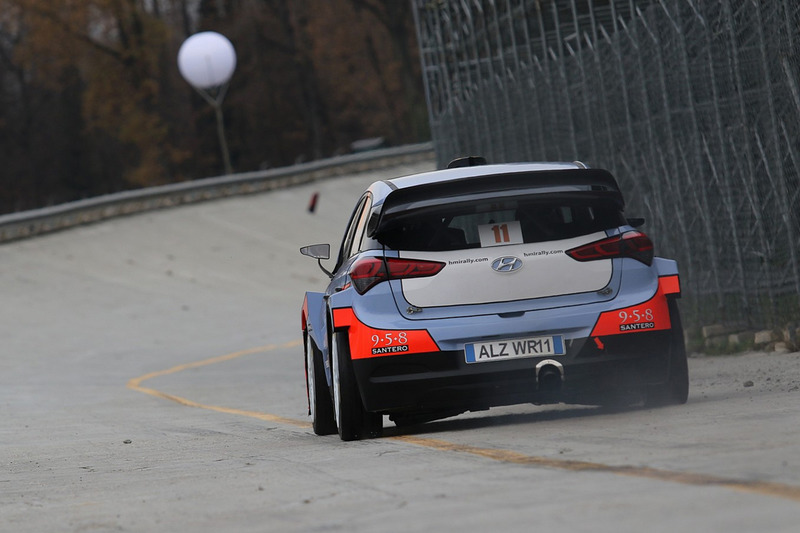 Andreas Mikkelsen, Thierry Neuville, Hyundai NG i20 WRC