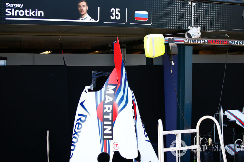 Боксы и деталь машины Сергея Сироткина, Williams Racing