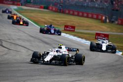 Sergey Sirotkin, Williams FW41, leads Lance Stroll, Williams FW41