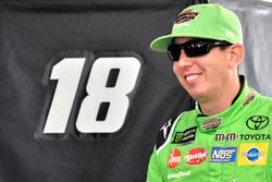 Kyle Busch, Joe Gibbs Racing, Toyota Camry Interstate Batteries