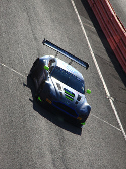 Yarış galibi #76 R-Motorsport Aston Martin V12 Vantage: Nicki Thiim, Jake Dennis, Matthieu Vaxivière