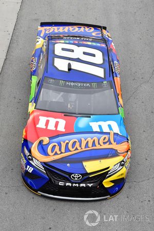 Kyle Busch, Joe Gibbs Racing, Toyota Camry M&M's Caramel