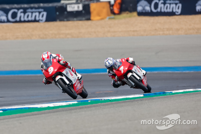 #9 Haruki Noguchi, #7 Mario Suryo Aji