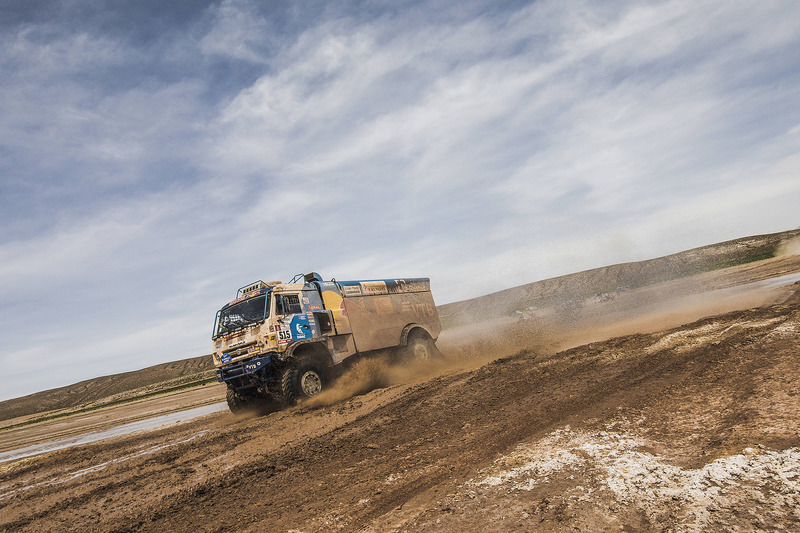 #515 Team Kamaz Master: Anton Shibalov, Dmitrii Nikitin, Ivan Romanov