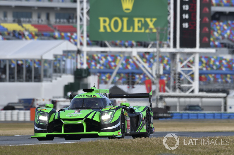 #22 Tequila Patron ESM Nissan DPi, P: Pipo Derani, Johannes van Overbeek, Nicolas Lapierre
