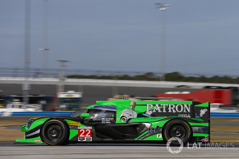 #22 Tequila Patron ESM Nissan DPi, P: Pipo Derani, Johannes van Overbeek, Nicolas Lapierre