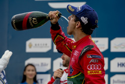Podium: deuxième place Lucas di Grassi, ABT Schaeffler Audi Sport