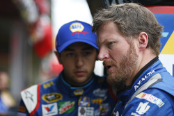Chase Elliott, Hendrick Motorsports Chevrolet, Dale Earnhardt Jr., Hendrick Motorsports Chevrolet