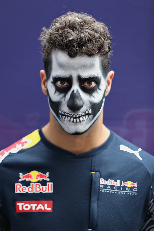 Даніель Ріккардо, Red Bull Racing, із загримованим обличчям