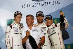 Podium: race winners Timo Bernhard, Mark Webber, Brendon Hartley, Porsche Team, Fritz Enzinger, Vice President LMP1, Porsche Team
