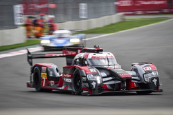 #7 Audi Sport Team Joest Audi R18: Marcel Fässler, Andre Lotterer, Benoit Tréluyer