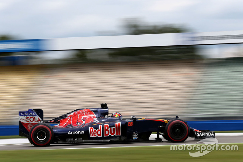 2016 год. За рулем Toro Rosso STR11 на одной из пятничных тренировок