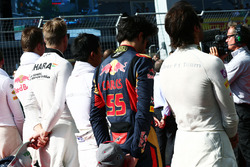 Carlos Sainz Jr., Scuderia Toro Rosso pendant l'hymne national