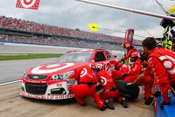 Kyle Larson, Chip Ganassi Racing Chevrolet pit action