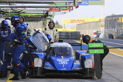 #36 Signatech Alpine A460: Gustavo Menezes, Nicolas Lapierre, Stéphane Richelmi