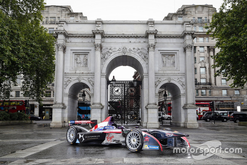 Jean-Eric Vergne y Sam Bird, DS Virgin Racing