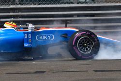 Crash de Rio Haryanto, Manor Racing MRT05
