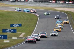 Start action: José María López, Citroën World Touring Car Team, Citroën C-Elysée WTCC leads