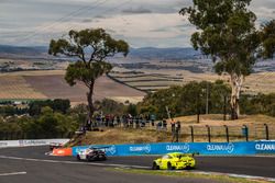 #911 Manthey-Racing Porsche 911 GT3 R: Romain Dumas, Frederic Makowiecki, Dirk Werner