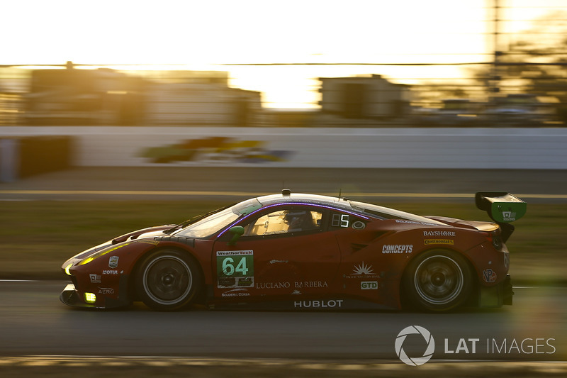 #64 Scuderia Corsa Ferrari 488 GT3, GTD: Bill Sweedler, Townsend Bell, Frankie Montecalvo, Sam Bird