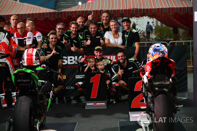 Ganador de la carrera Jonathan Rea, Kawasaki Racing
