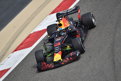 Daniel Ricciardo, Red Bull Racing RB14 with aero paint