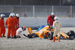 Fernando Alonso, McLaren MCL33 after his crash