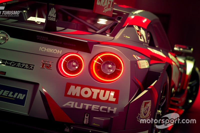 Nissan MOTUL AUTECH GT-R 16