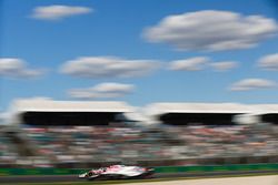 Sergey Sirotkin, Williams FW41, passes Sergio Perez, Force India VJM11