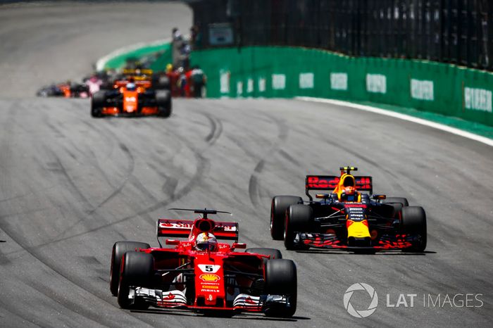 Sebastian Vettel, Ferrari SF70H, Max Verstappen, Red Bull Racing RB13