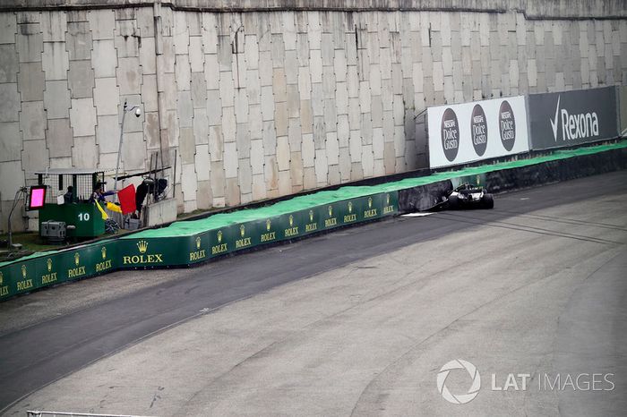 Coche chocado de Lewis Hamilton, Mercedes-Benz F1 W08