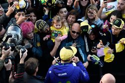 Valentino Rossi, Yamaha Factory Racing con sus fans