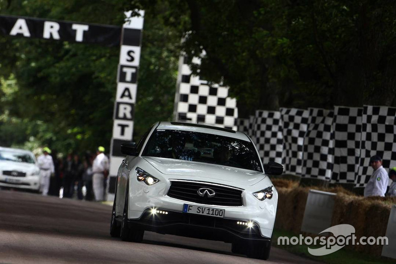 Infiniti FX Vettel Edition