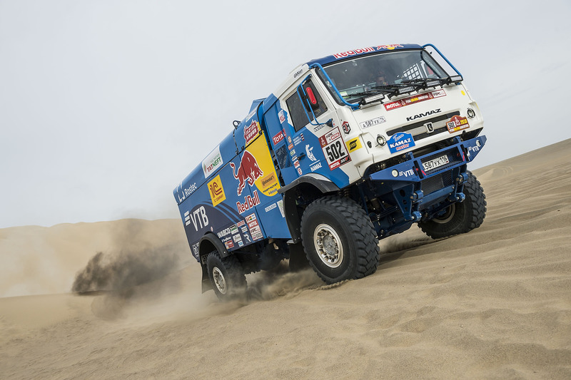 #502 Team Kamaz Master: Dmitry Sotnikov, Ruslan Akhmadeev, Ilnur Mustafin