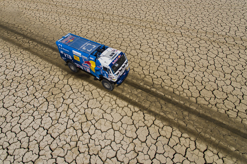 #500 Team Kamaz Master: Eduard Nikolaev, Evgeny Yakovlev, Vladimir Rybakov