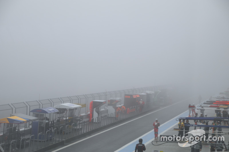 Suasana kabut di Fuji Speedway