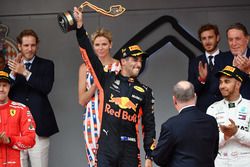 Race winner Daniel Ricciardo, Red Bull Racing RB14 takes celebrates on the podium with the trophy