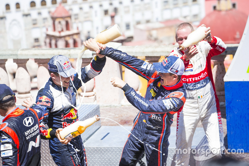 Podium: Sébastien Ogier, M-Sport Ford WRT and Dani Sordo, Hyundai Motorsport, Kris Meeke, Citroën Wo