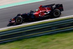 Себастьен Бурдэ, Scuderia Toro Rosso STR03
