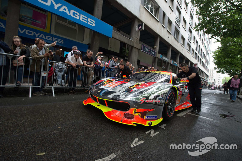 #61 Clearwater Racing Ferrari 488 GTE