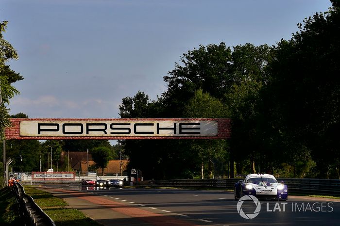 #91 Porsche GT Team Porsche 911 RSR: Richard Lietz, Gianmaria Bruni, Frédéric Makowiecki