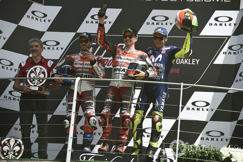 Podio: 1º Jorge Lorenzo, 2º Andrea Dovizioso, 3º Valentino Rossi