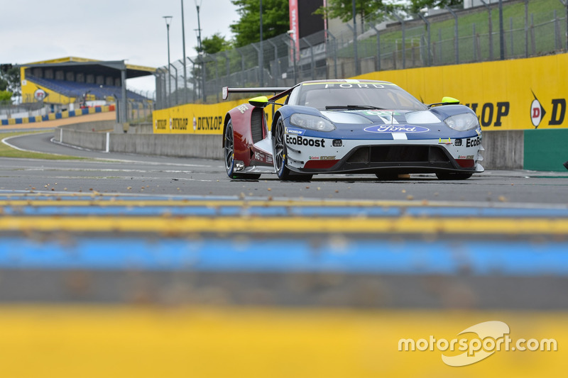 #69 Ford Chip Ganassi Racing Ford GT