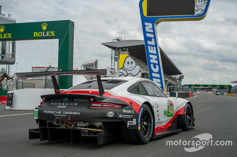 #94 Porsche GT Team Porsche 911 RSR