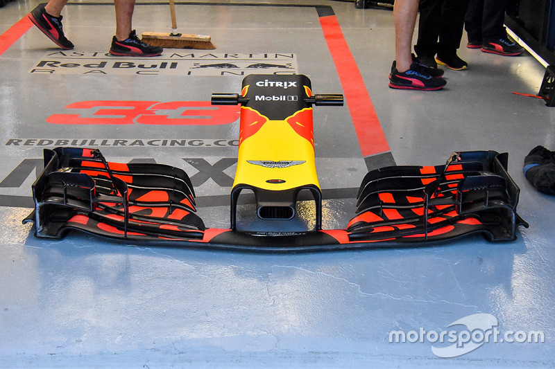 Hidung dan sayap depan Red Bull Racing RB14