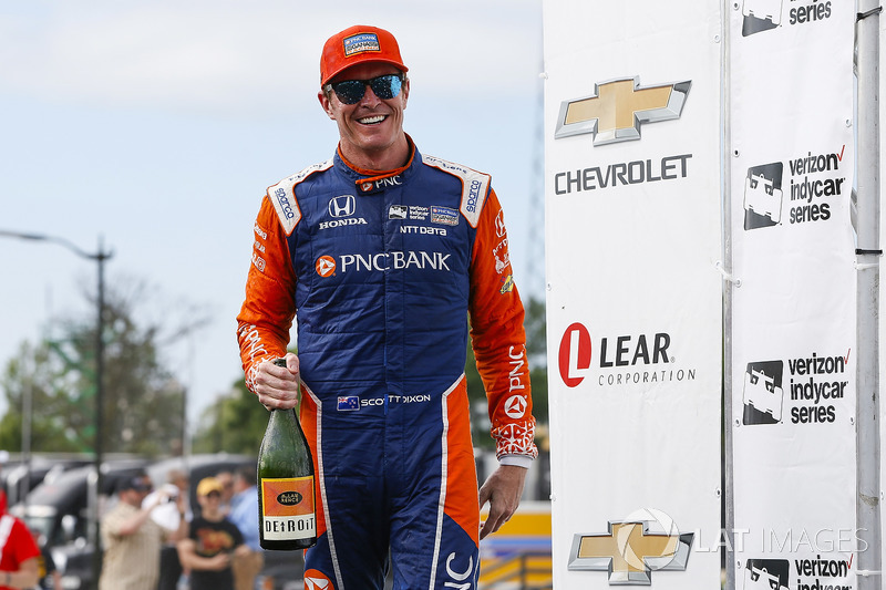 Scott Dixon, Chip Ganassi Racing Honda, Winner, Celebrates on the podium