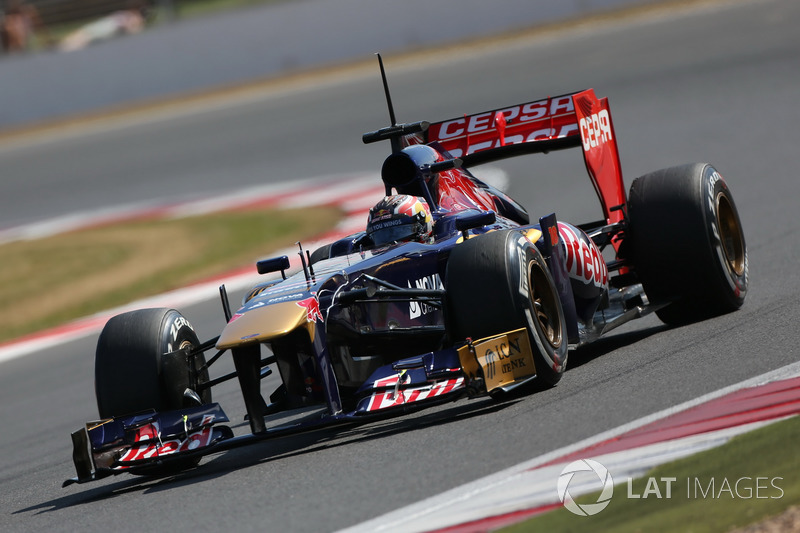 Даниил Квят, Scuderia Toro Rosso STR8