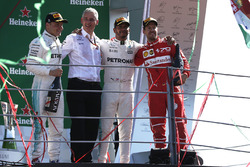 Podium: race winner Lewis Hamilton, Mercedes AMG F1, second place Valtteri Bottas, Mercedes AMG F1,