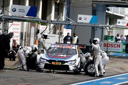 Pit stop, Tom Blomqvist, BMW Team RBM, BMW M4 DTM